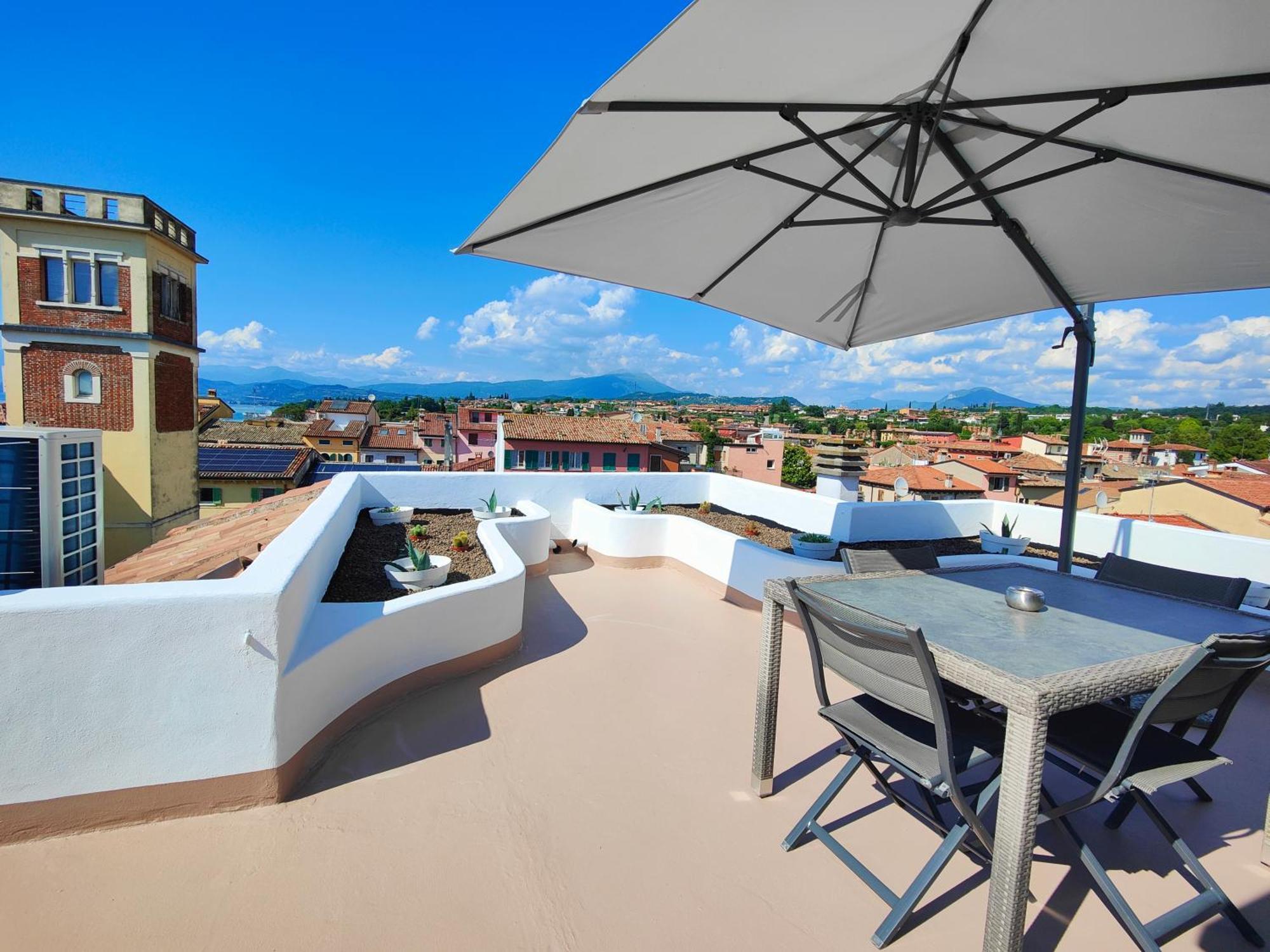 Appartamento Con Vista Mozzafiato Lazise Dış mekan fotoğraf