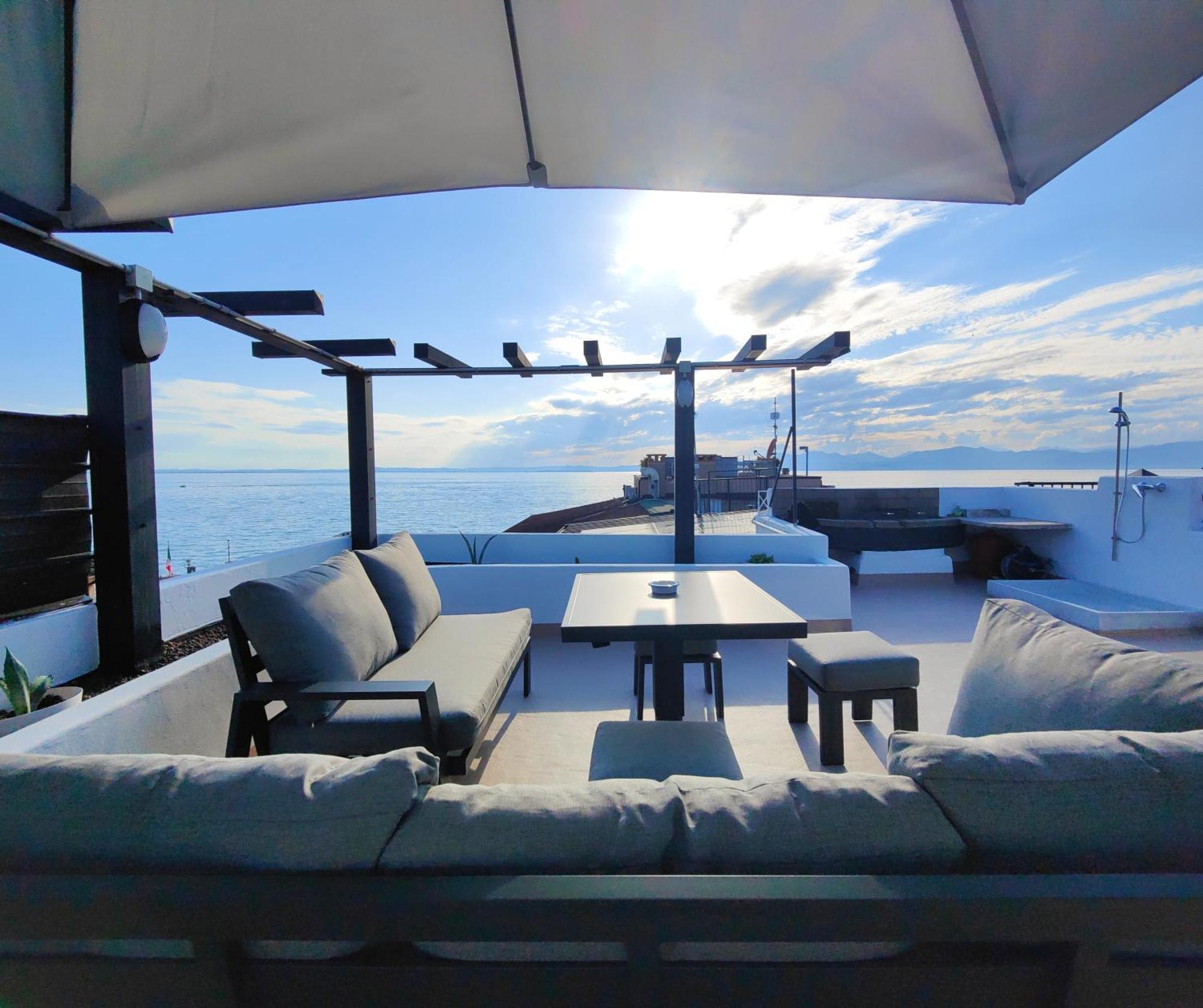 Appartamento Con Vista Mozzafiato Lazise Dış mekan fotoğraf