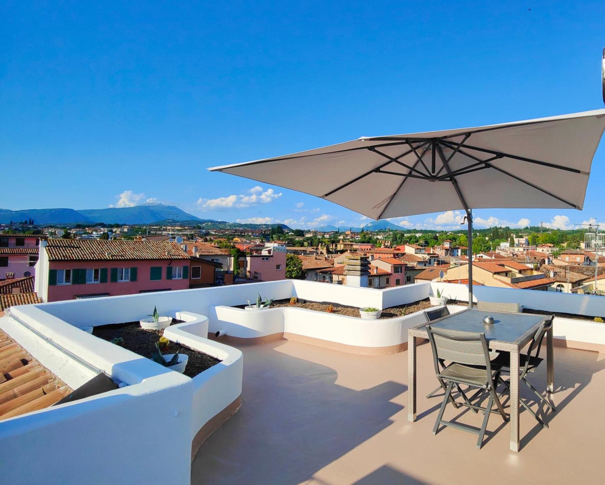 Appartamento Con Vista Mozzafiato Lazise Dış mekan fotoğraf
